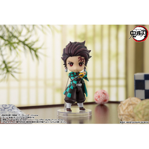 バンダイスピリッツ Figuarts mini 竈門炭治郎 (煉獄杏寿郎の鍔の日輪刀ver．) FMINIｶﾏﾄﾞﾀﾝｼﾞﾛｳﾚﾝｺﾞｸﾂﾊﾞ-イメージ6